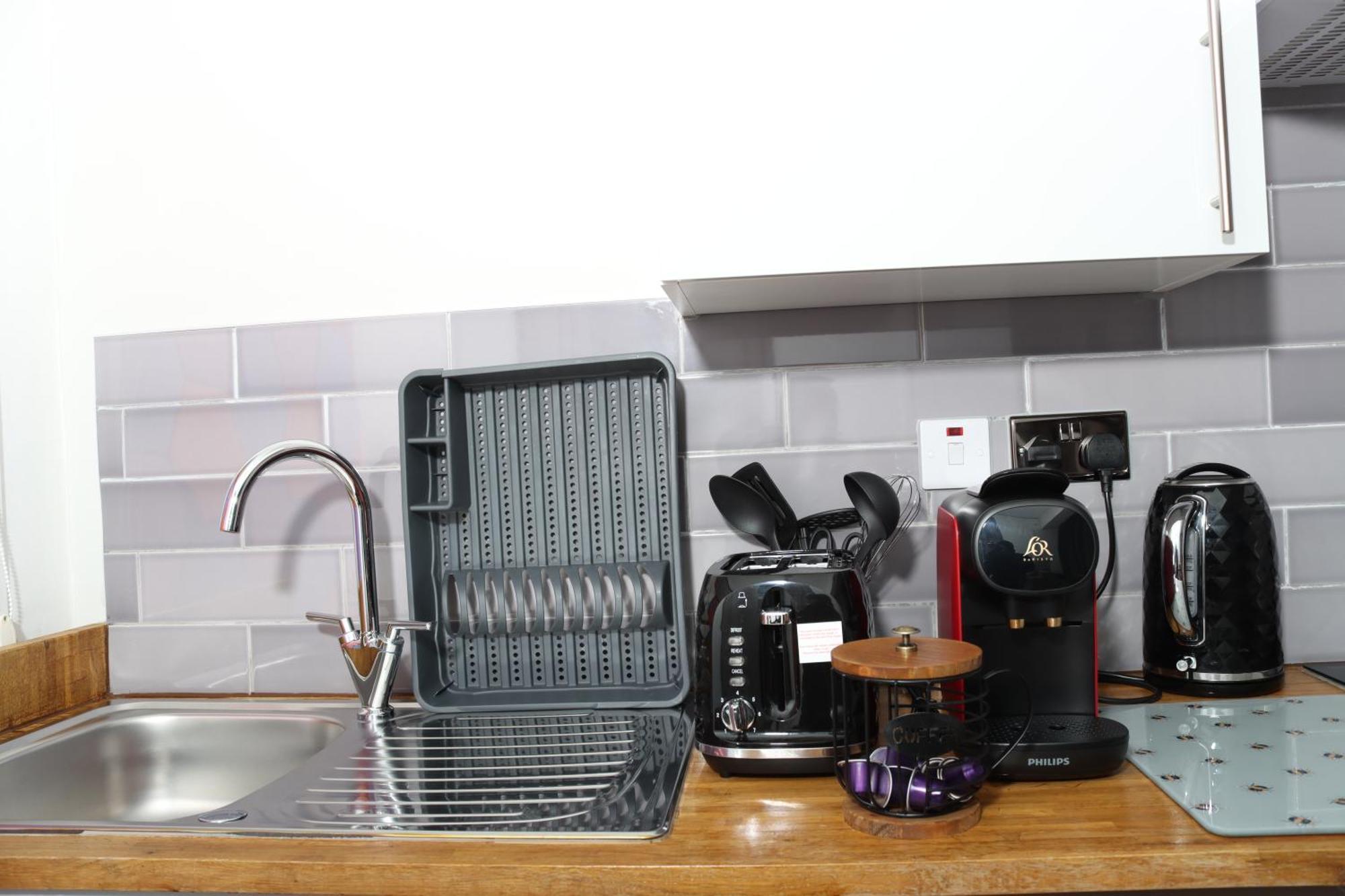 Appartamento Cosy With Kitchenette And Private Bathroom - 15mins To London! *