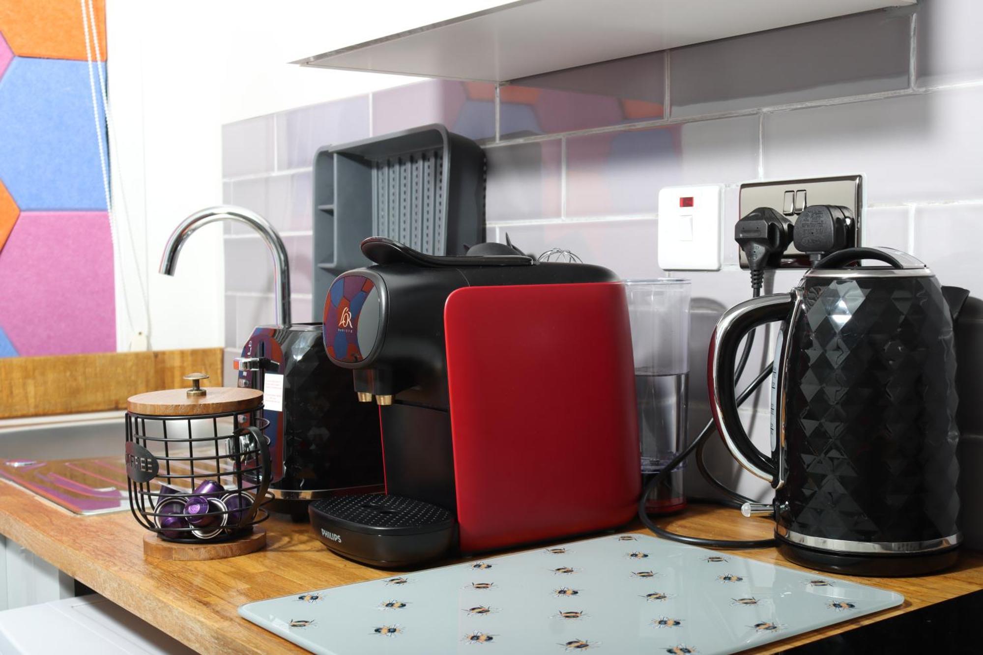 Cosy With Kitchenette And Private Bathroom - 15mins To London! Appartamento Londra